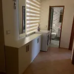 Apartamentagollitirana טיראנה