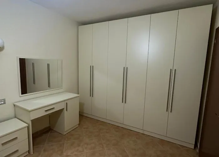 Apartamentagollitirana * Τίρανα